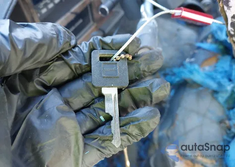 1988 Cadillac Deville from USA, damaged, VIN 1G6CD5155J4332134